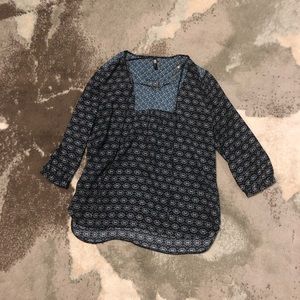 3/4 sleeve blue patterned Tunic top…destined for a country music concert!